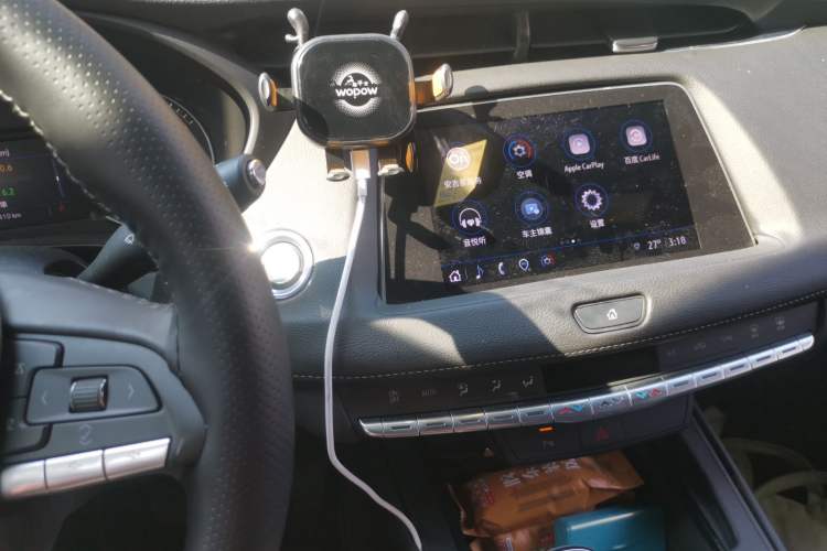 Used Cadillac XT4 2022 28T Two-Wheel Drive Fashion Edition Audio And AC Panel