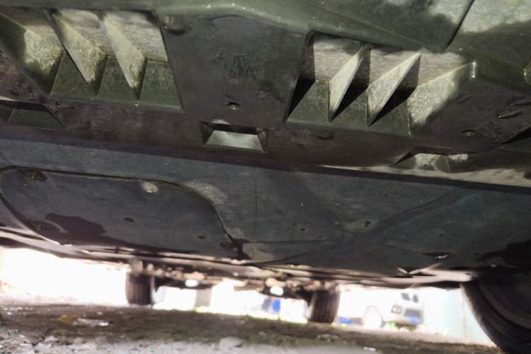Used Cadillac XT4 2022 28T Two-Wheel Drive Prestige Version Chassis Front
