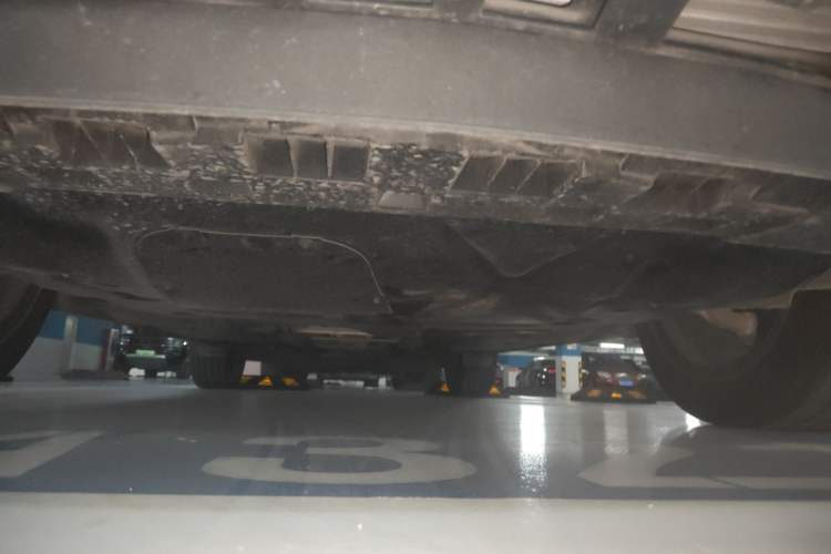 Used Cadillac XT4 2022 28T Two-Wheel-Drive Luxury Version Chassis Front