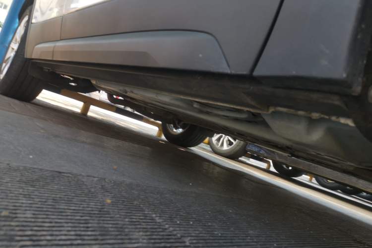 Used Cadillac XT4 2022 28T Two-Wheel Drive Fashion Edition Chassis Front Right
