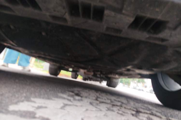 Used Cadillac XT4 2022 28T Two-Wheel-Drive Luxury Version Chassis Front