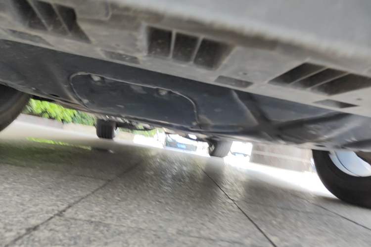Used Cadillac XT4 2022 28T Two-Wheel-Drive Luxury Version Chassis Front