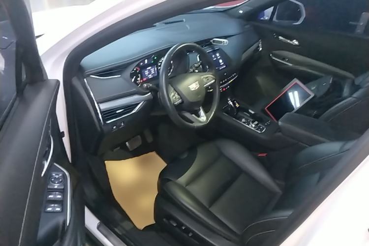 Used Cadillac XT4 2022 28T Two-Wheel-Drive Luxury Version Driver Seat