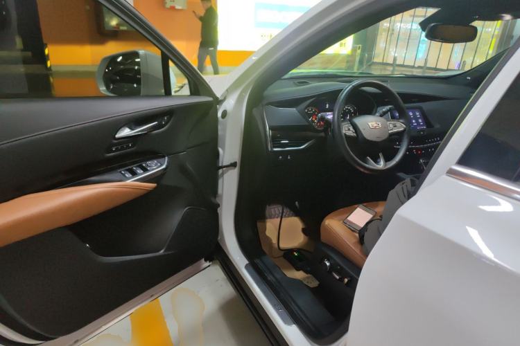 Used Cadillac XT4 2022 28T Two-Wheel Drive Prestige Version Driver Seat
