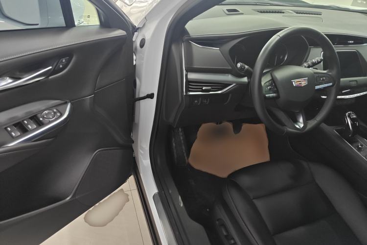 Used Cadillac XT4 2022 28T Two-Wheel-Drive Luxury Version Driver Seat
