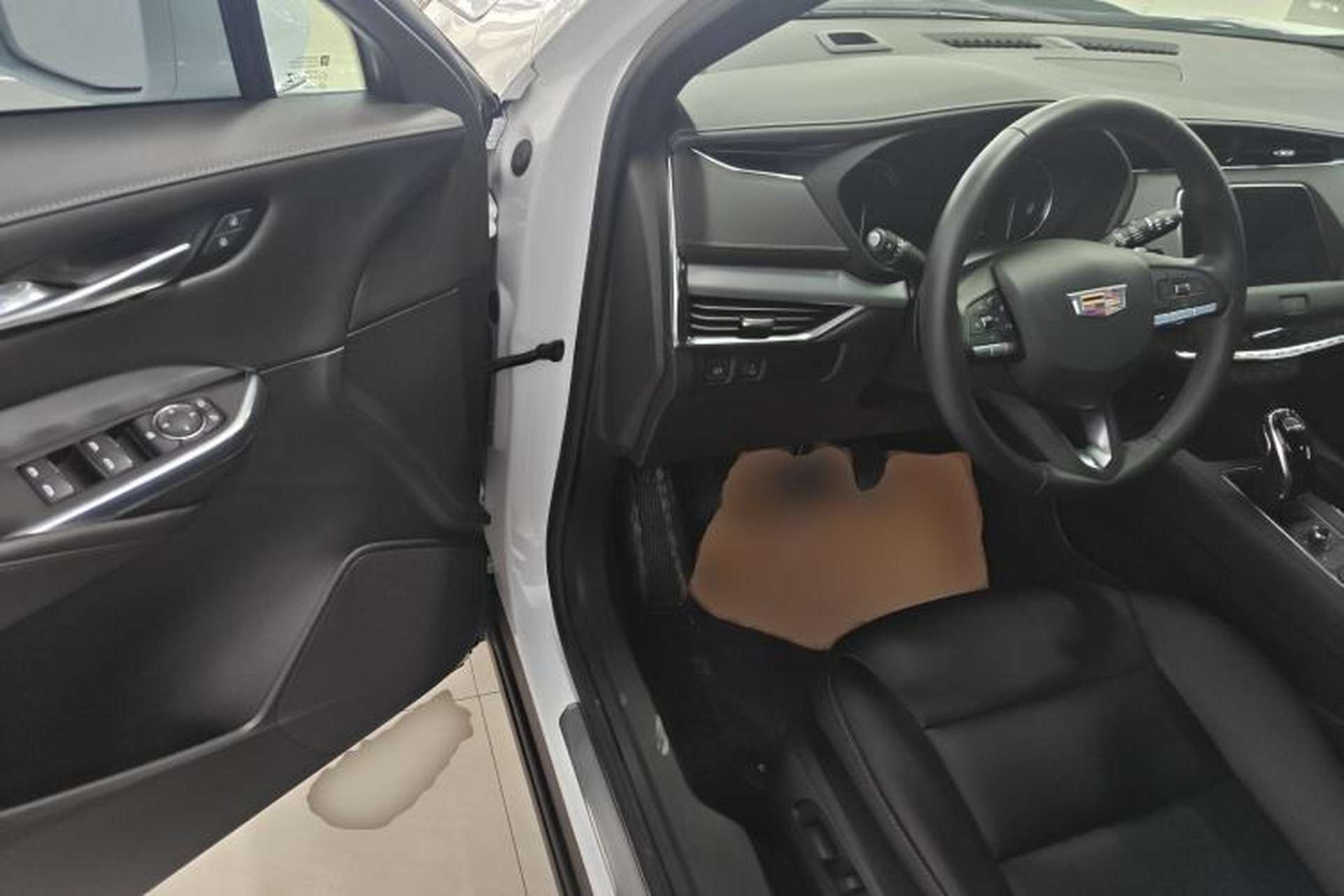 Used Cadillac XT4 2022 28T Two-Wheel-Drive Luxury Version Driver Seat