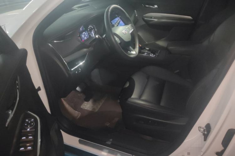 Used Cadillac XT4 2022 28T Two-Wheel-Drive Luxury Version Driver Seat