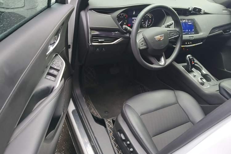Used Cadillac XT4 2022 28T Two-Wheel Drive Fashion Edition Driver Seat