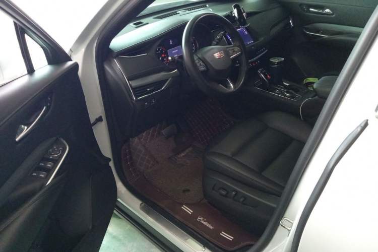 Used Cadillac XT4 2022 28T Two-Wheel-Drive Luxury Version Driver Seat