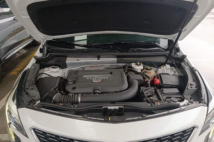 Used Cadillac XT4 2022 28T Two-Wheel Drive Prestige Version Engine Bay