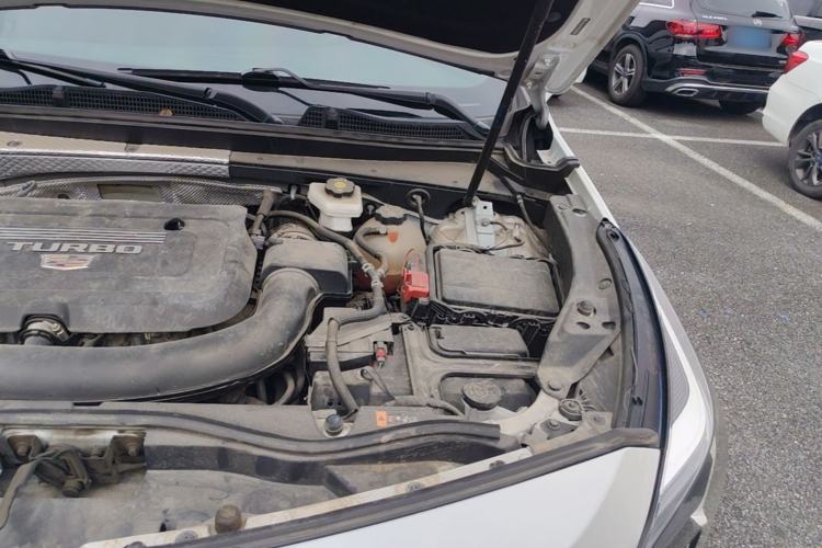 Used Cadillac XT4 2022 28T Two-Wheel Drive Fashion Edition Engine Bay Left