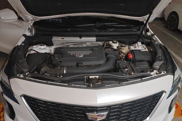 Used Cadillac XT4 2022 28T Two-Wheel Drive Fashion Edition Engine Bay