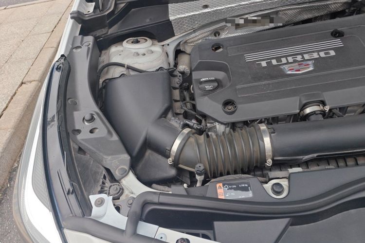 Used Cadillac XT4 2022 28T Two-Wheel Drive Fashion Edition Engine Bay Right