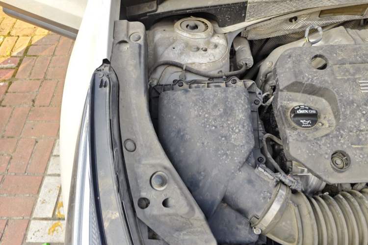 Used Cadillac XT4 2022 28T Two-Wheel Drive Fashion Edition Engine Bay Right