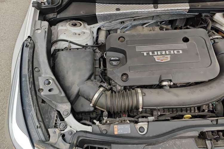 Used Cadillac XT4 2022 28T Two-Wheel Drive Fashion Edition Engine Bay Right