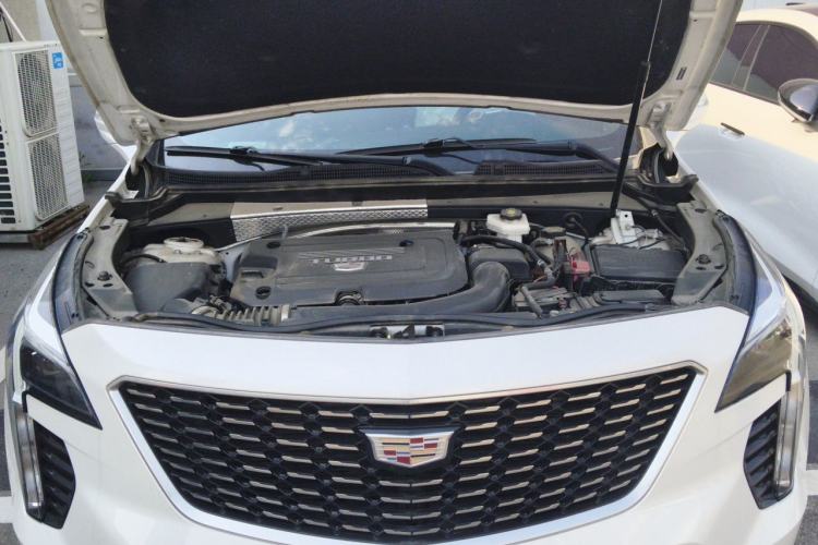 Used Cadillac XT4 2022 28T Two-Wheel Drive Fashion Edition Engine Bay