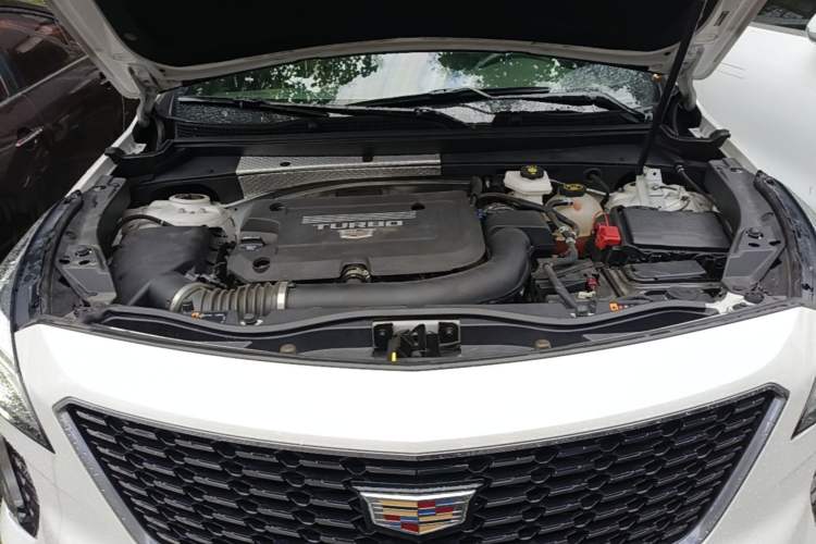 Used Cadillac XT4 2022 28T Two-Wheel Drive Fashion Edition Engine Bay