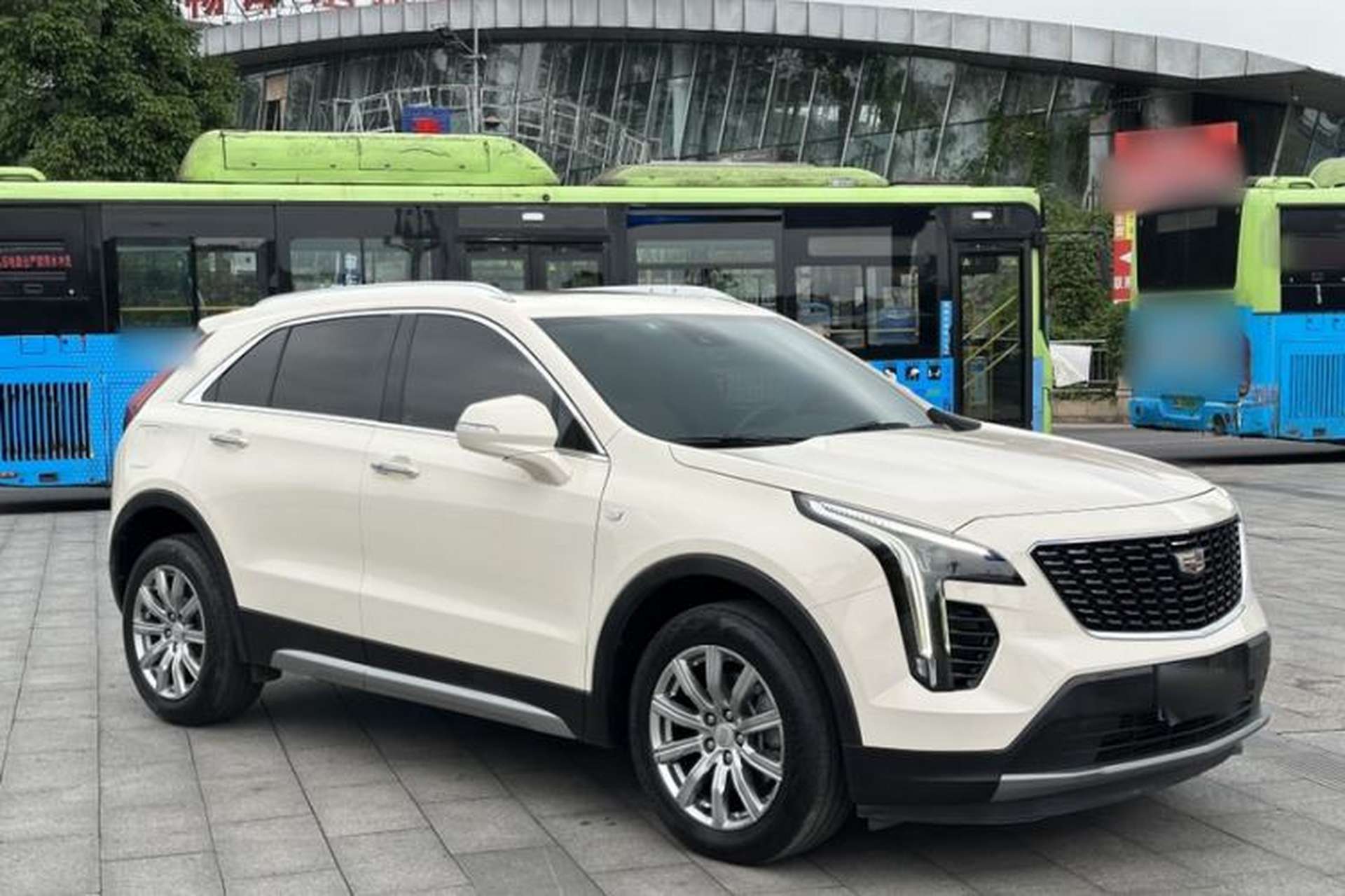 Used Cadillac XT4 2022 28T Two-Wheel Drive Prestige Version Exterior 2