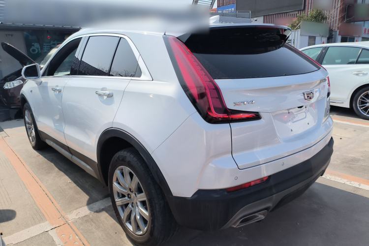 Used Cadillac XT4 2022 28T Two-Wheel Drive Prestige Version Exterior 2
