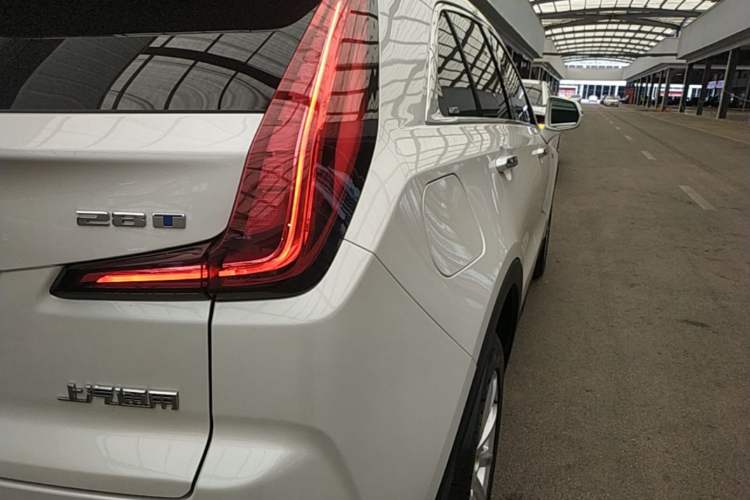 Used Cadillac XT4 2022 28T Two-Wheel Drive Fashion Edition Exterior 3