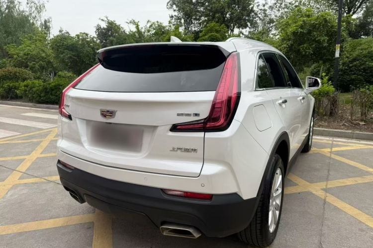 Used Cadillac XT4 2022 28T Two-Wheel Drive Fashion Edition Exterior 4
