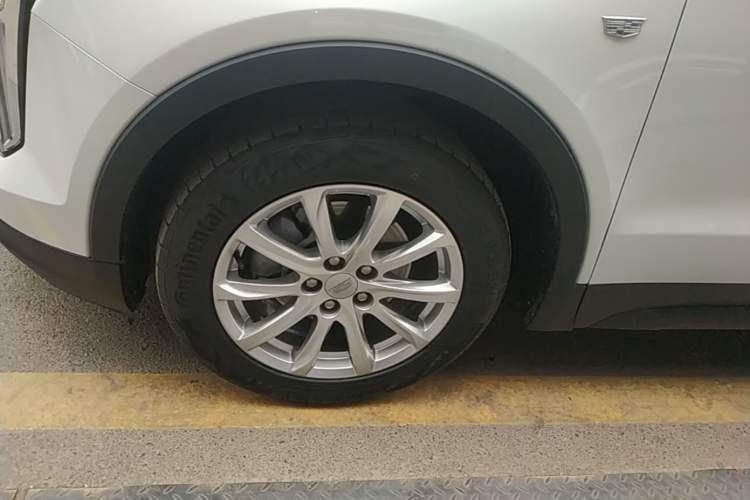 Used Cadillac XT4 2022 28T Two-Wheel Drive Fashion Edition Exterior 4