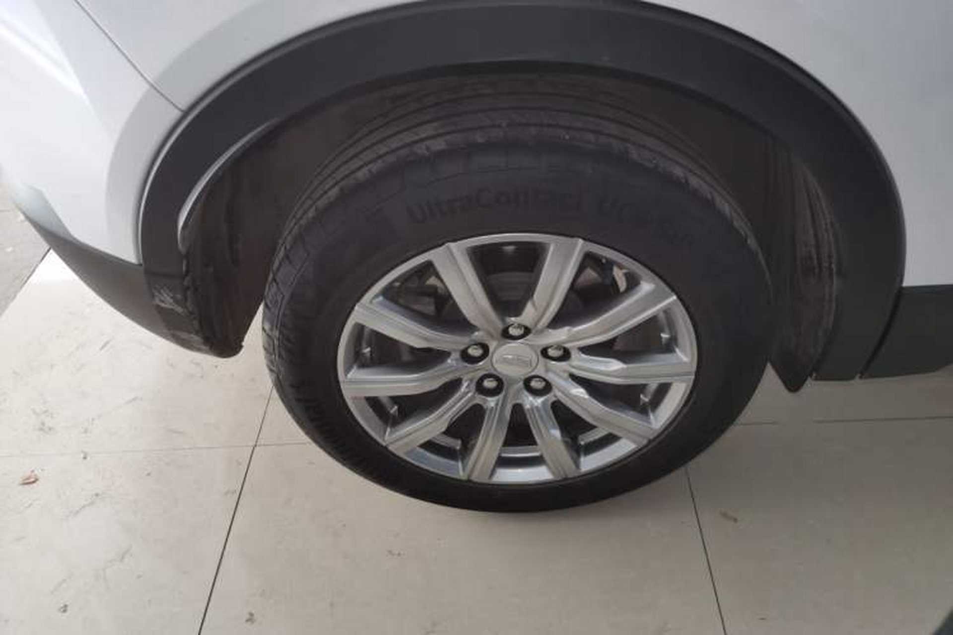 Used Cadillac XT4 2022 28T Two-Wheel-Drive Luxury Version Exterior 5