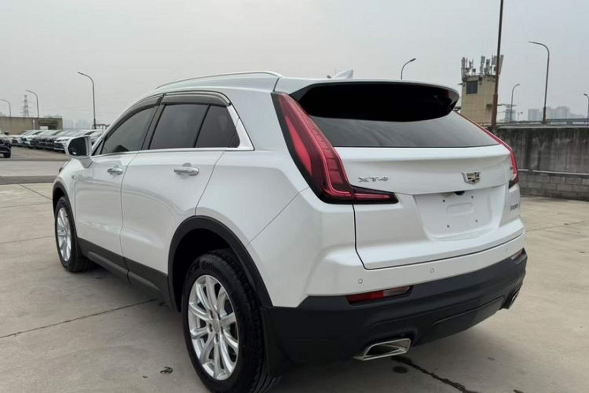 Used Cadillac XT4 2022 28T Two-Wheel Drive Fashion Edition Exterior 5