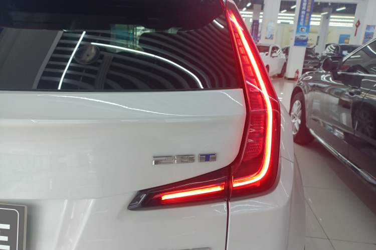 Used Cadillac XT4 2022 28T Two-Wheel Drive Fashion Edition Exterior 6