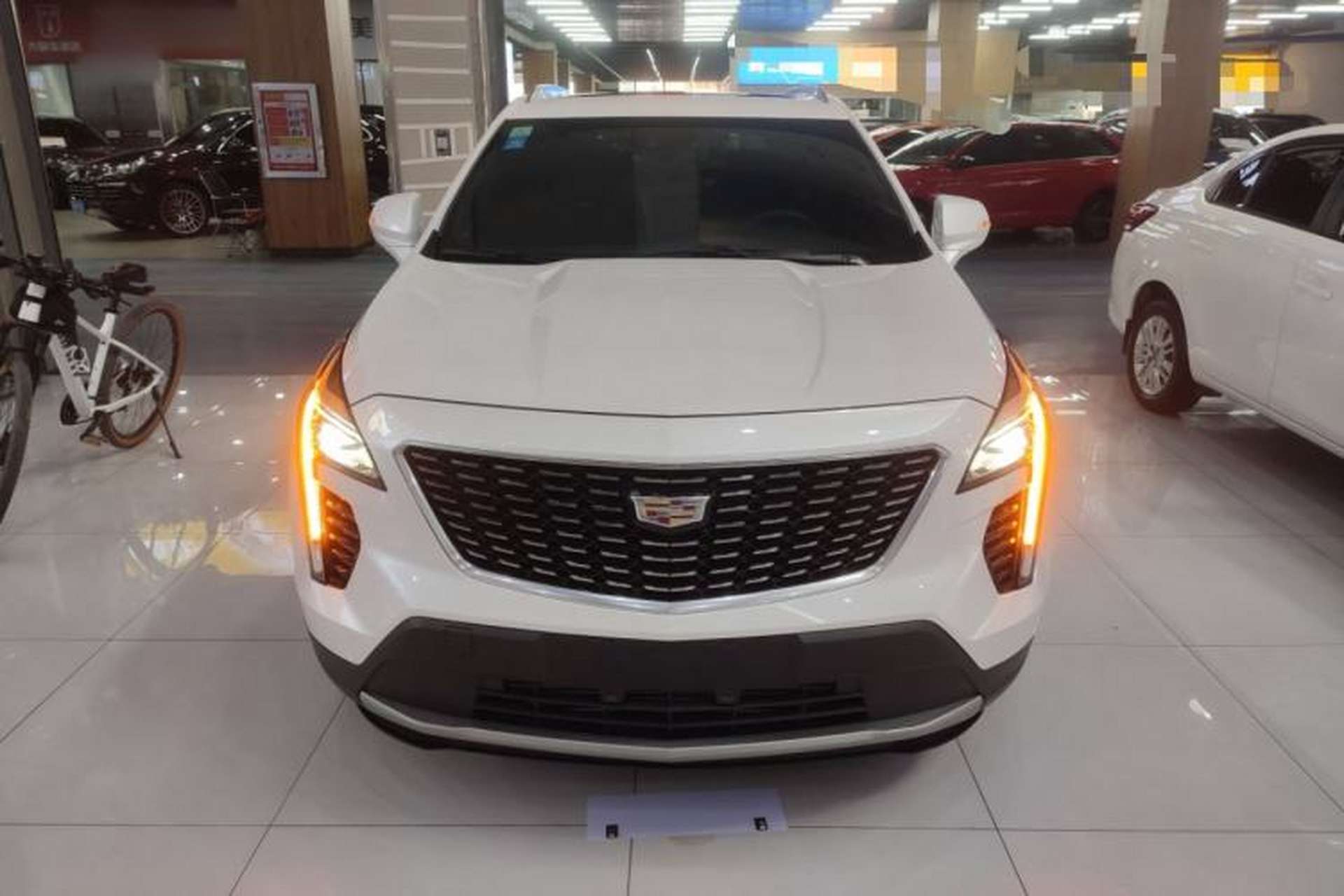 Used Cadillac XT4 2022 28T Two-Wheel-Drive Luxury Version Front