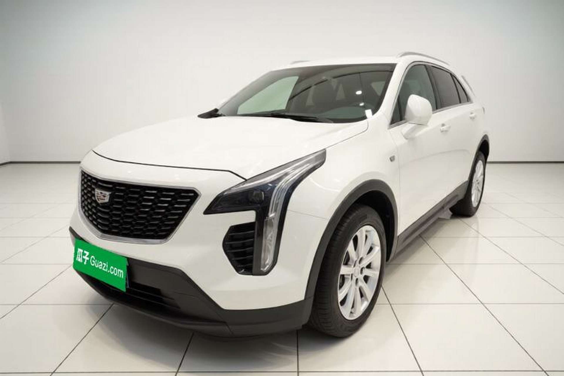 Used Cadillac XT4 2022 28T Two-Wheel Drive Fashion Edition Front Left 45 Deg