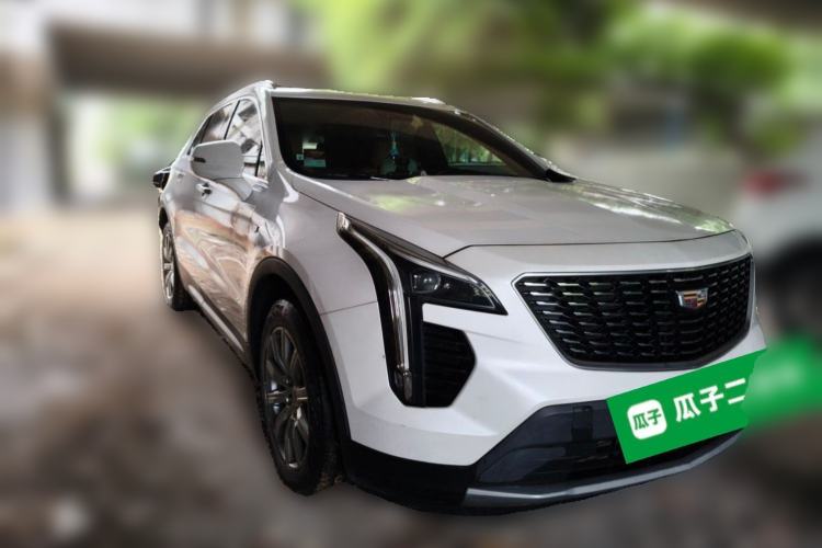 Used Cadillac XT4 2022 28T Two-Wheel Drive Prestige Version Front Right 45 Deg