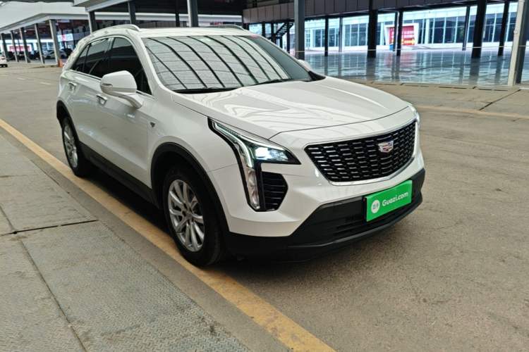 Used Cadillac XT4 2022 28T Two-Wheel Drive Fashion Edition Front Right 45 Deg