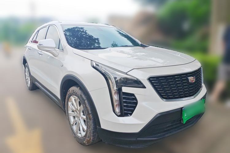 Used Cadillac XT4 2022 28T Two-Wheel Drive Fashion Edition Front Right 45 Deg