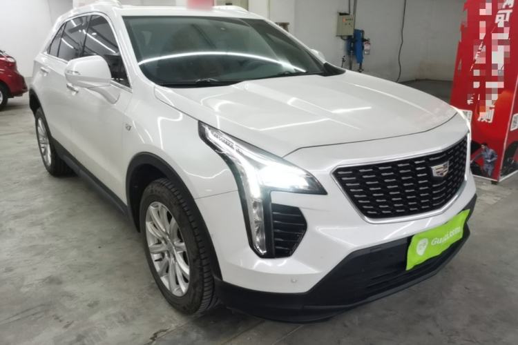 Used Cadillac XT4 2022 28T Two-Wheel Drive Fashion Edition Front Right 45 Deg