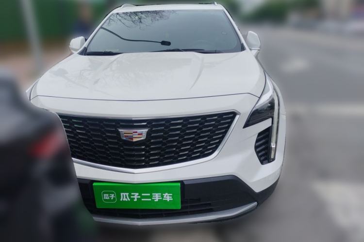 Used Cadillac XT4 2022 28T Two-Wheel-Drive Luxury Version Front