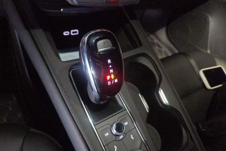 Used Cadillac XT4 2022 28T Two-Wheel-Drive Luxury Version Gear Lever