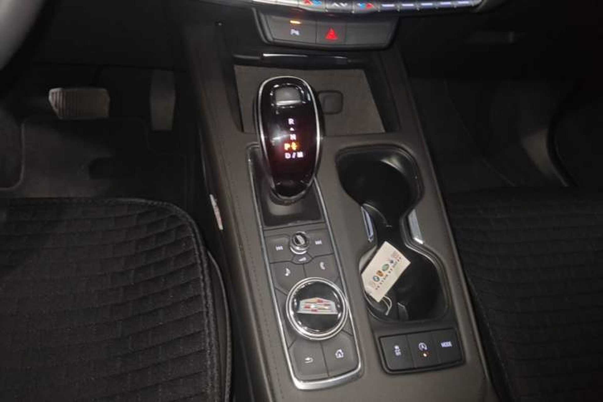Used Cadillac XT4 2022 28T Two-Wheel Drive Fashion Edition Gear Lever