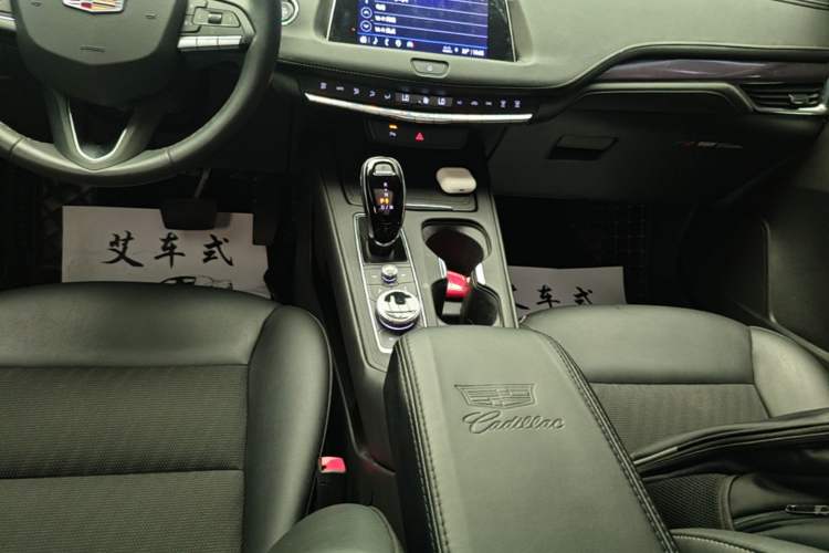 Used Cadillac XT4 2022 28T Two-Wheel Drive Fashion Edition Gear Lever