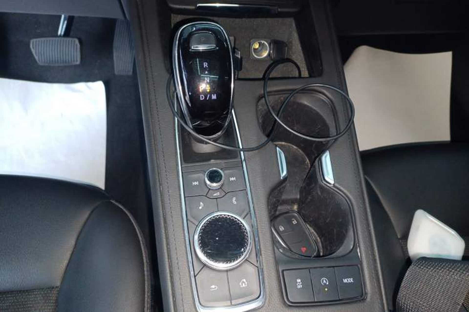 Used Cadillac XT4 2022 28T Two-Wheel Drive Fashion Edition Gear Lever