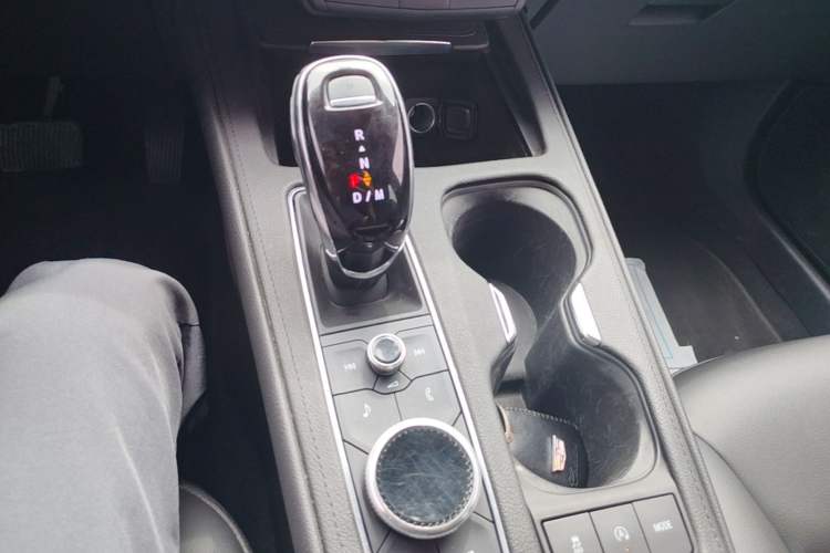 Used Cadillac XT4 2022 28T Two-Wheel Drive Fashion Edition Gear Lever
