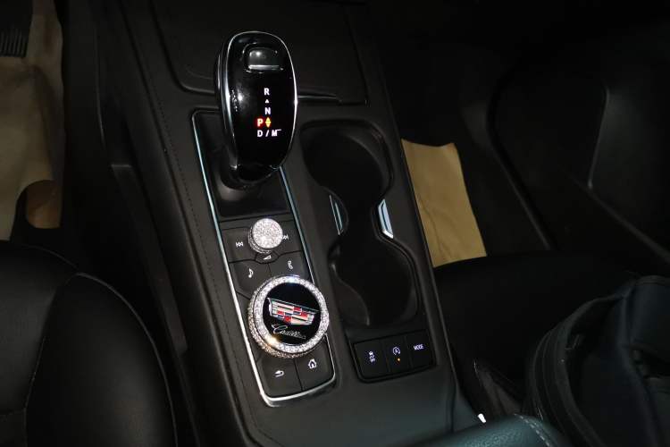 Used Cadillac XT4 2022 28T Two-Wheel Drive Fashion Edition Gear Lever
