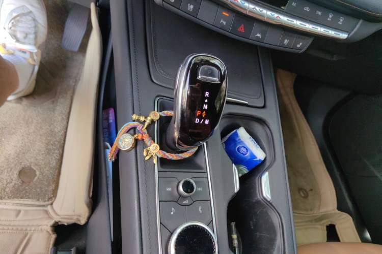 Used Cadillac XT4 2022 28T Two-Wheel Drive Fashion Edition Gear Lever