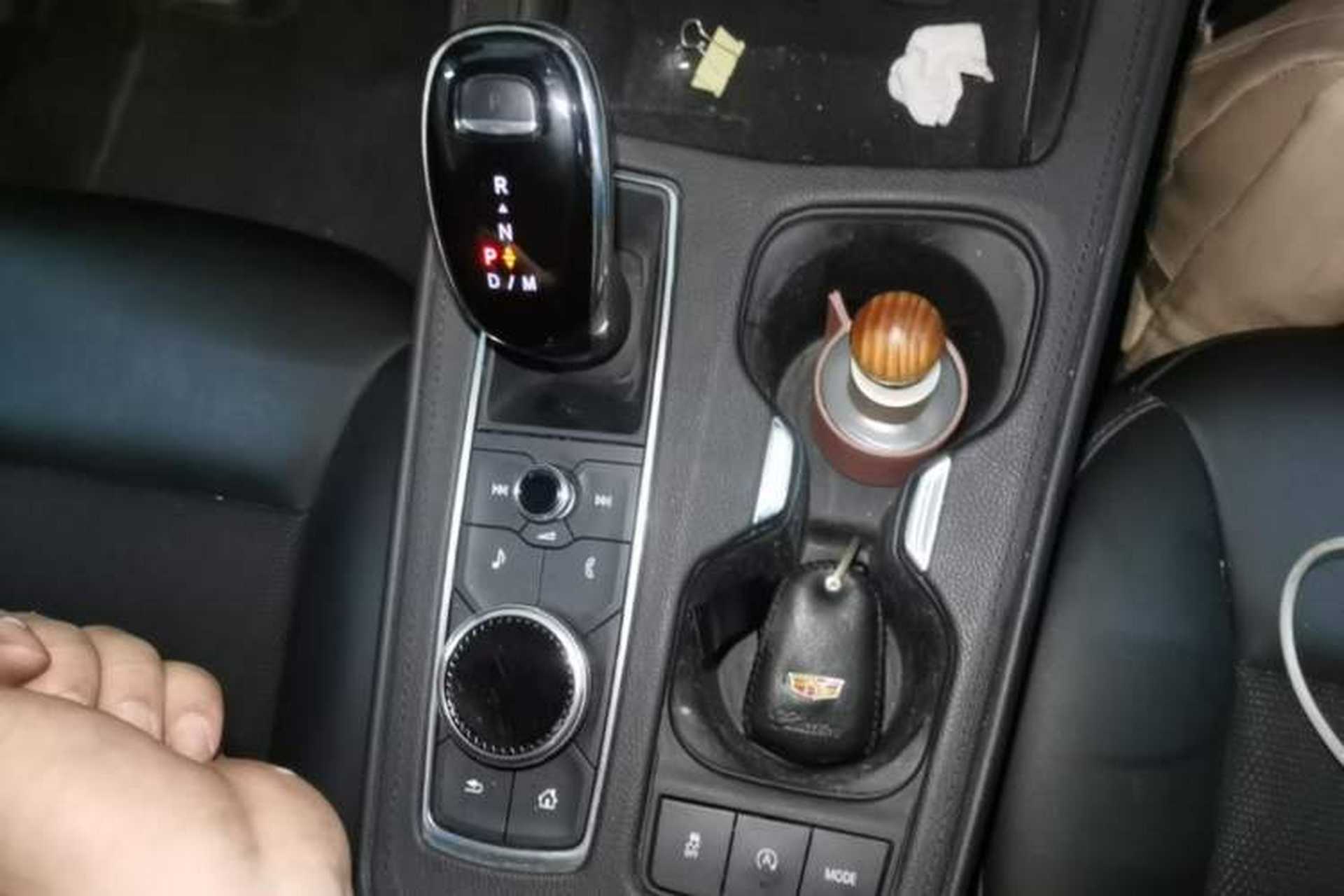 Used Cadillac XT4 2022 28T Two-Wheel Drive Fashion Edition Gear Lever