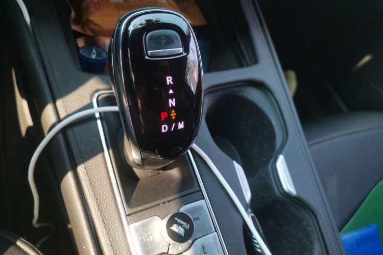 Used Cadillac XT4 2022 28T Two-Wheel Drive Fashion Edition Gear Lever