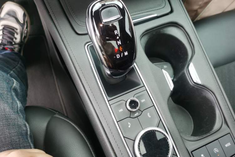 Used Cadillac XT4 2022 28T Two-Wheel Drive Fashion Edition Gear Lever