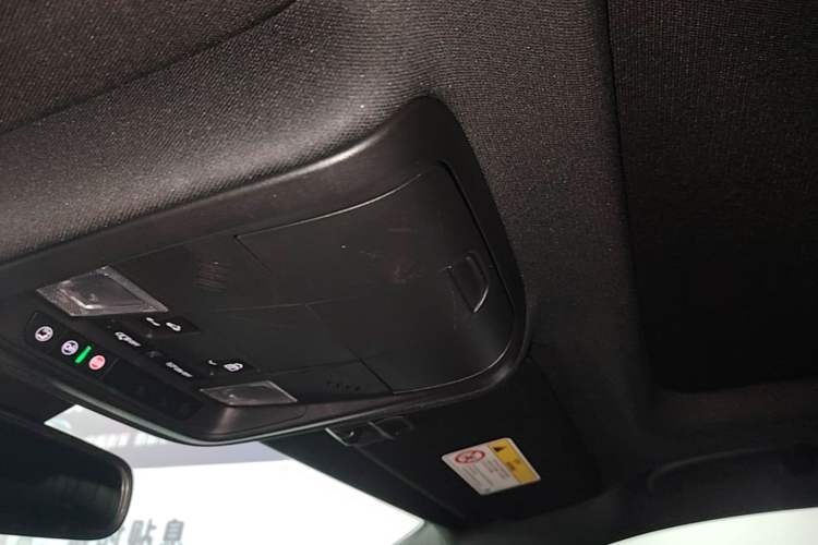 Used Cadillac XT4 2022 28T Two-Wheel Drive Fashion Edition Headliner