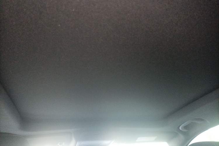 Used Cadillac XT4 2022 28T Four-Wheel Drive Platinum Edition Headliner