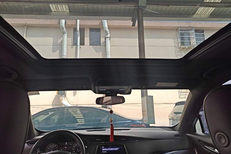 Used Cadillac XT4 2022 28T Two-Wheel Drive Fashion Edition Headliner