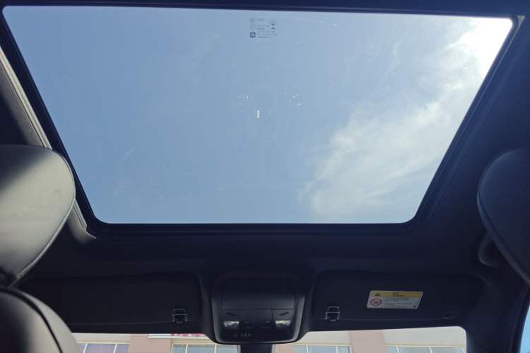 Used Cadillac XT4 2022 28T Two-Wheel Drive Fashion Edition Headliner